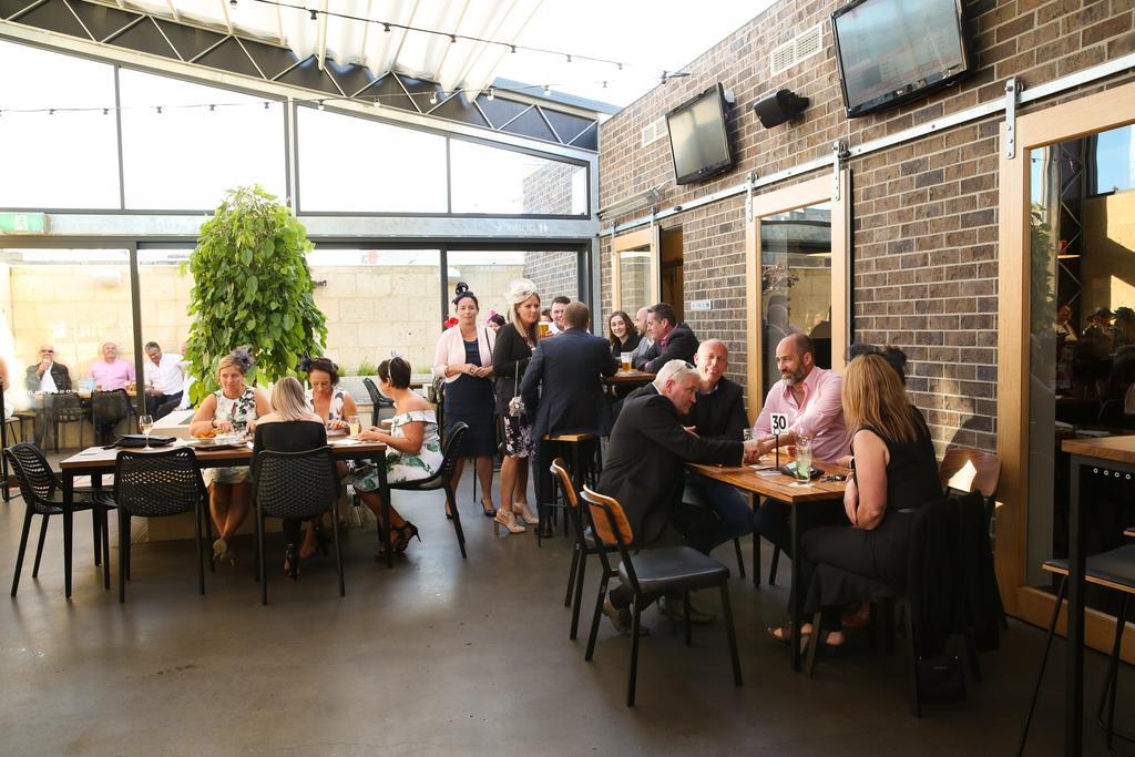 The Cally Hotel Warrnambool Esterno foto
