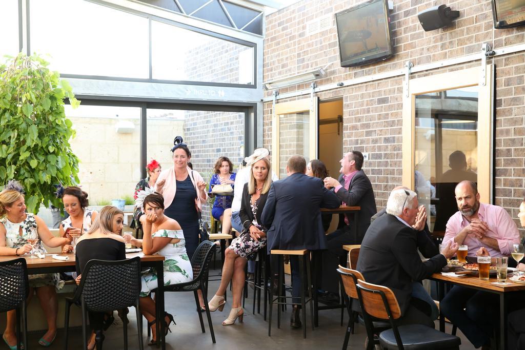 The Cally Hotel Warrnambool Esterno foto