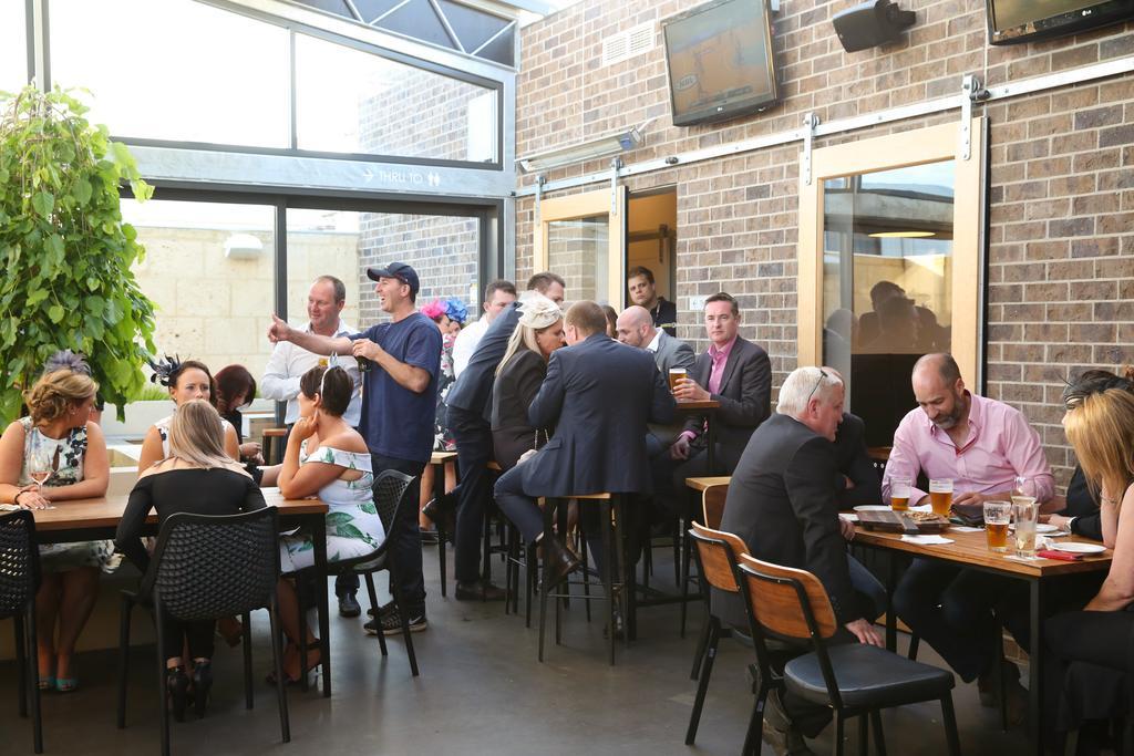 The Cally Hotel Warrnambool Esterno foto